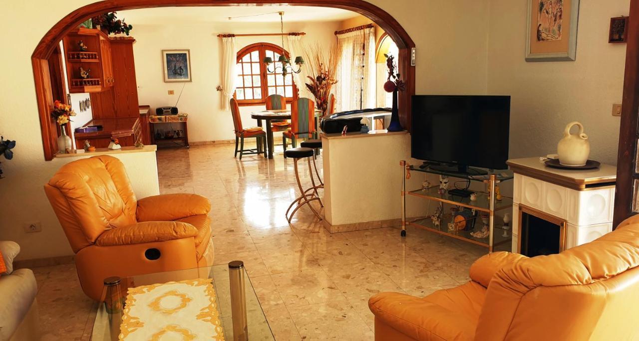 Sunny House With Private Pool And Sea View *