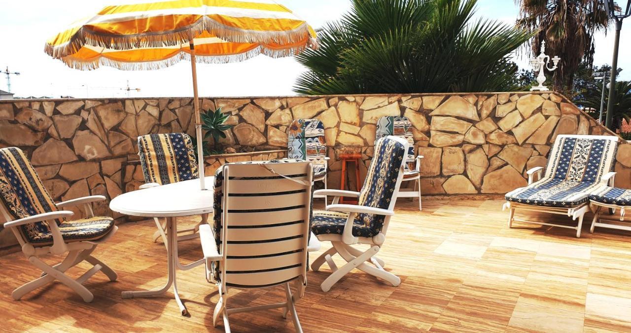 Sunny House With Private Pool And Sea View Hébergement de vacances