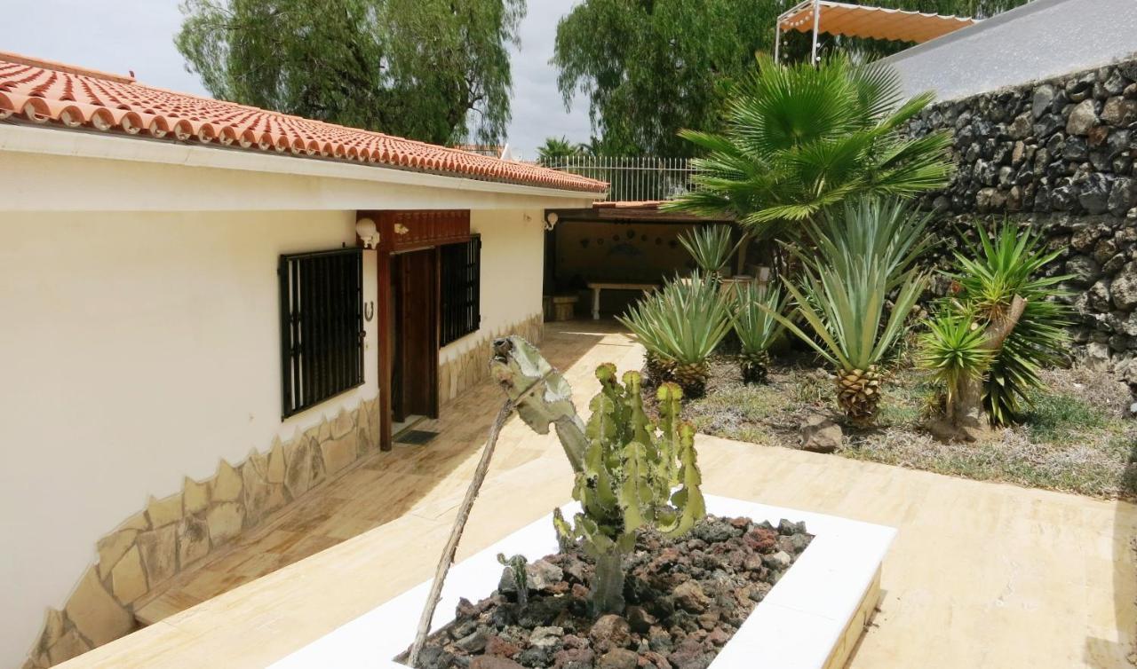 Holiday home Sunny House With Private Pool And Sea View Costa Adeje (Tenerife)